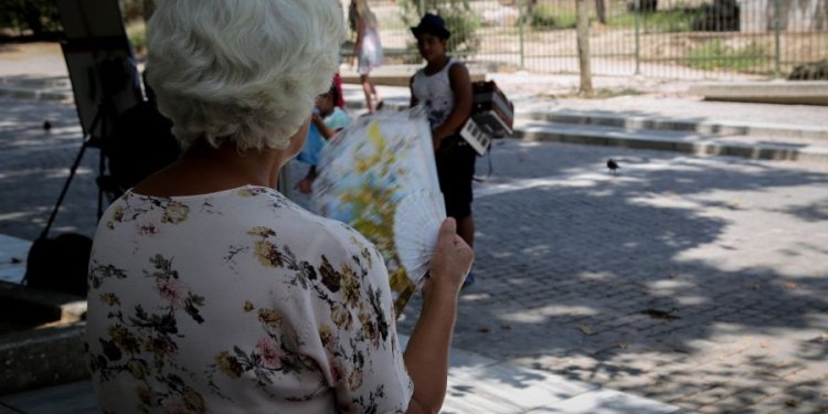 Ανάσα δροσιάς οι κλιματιζόμενες αίθουσες σε 7 Λέσχες Φιλίας του Δήμου Αθηναίων