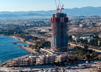 Liberation: Το αμφιλεγόμενο έργο στο Ελληνικό- Όταν η Ακρόπολη …υποκλίνεται