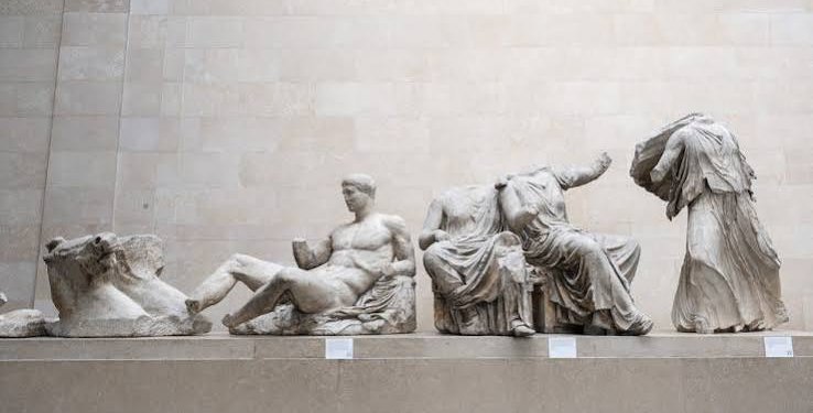 Η σημασία των παλαιών θέσεων του Βρετανού πρωθυπουργού Αντι Μπέρναμ υπέρ της επιστροφής των Μαρμαρων του Παρθενωνα