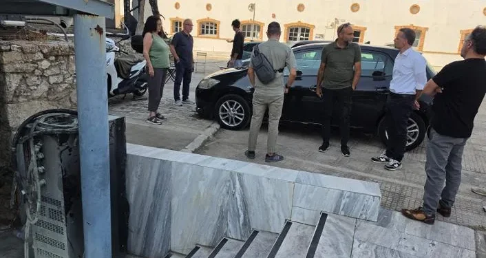 Επίσκεψη του Δημάρχου Αθηναίων Χ. Δούκα στις εγκαταστάσεις του Αθήνα 9.84