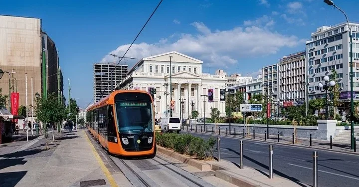 Πυκνώνουν τα δρομολόγια του Τραμ – Μικρότεροι χρόνοι αναμονής για τους επιβάτες
