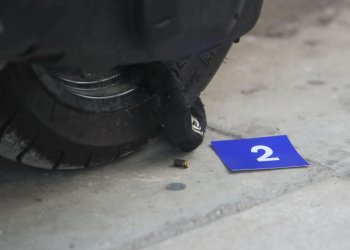 Θεσσαλονίκη: Κακουργηματική δίωξη στον 38χρονο για τους πυροβολισμούς σε κατάστημα ψιλικών – Τι υποστήριξε προανακριτικά