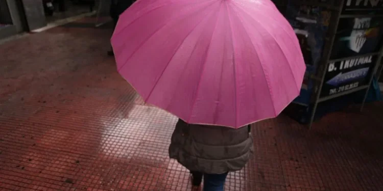 Καιρός : Πρόσκαιρη φθινοπωρινή διακοπή Πέμπτη και Παρασκευή – Νέα άνοδος θερμοκρασίας από Κυριακή