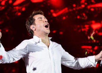 Γιώργος Μαζωνάκης: Πέντε φακέλους και σακούλες με στοιχεία συνέλεξαν από την κλινική στο Κολωνάκι αστυνομικοί του ελληνικού FBI