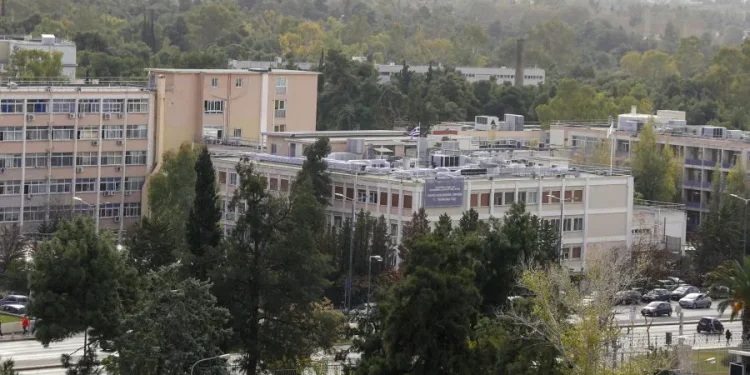 Κατασβέστηκε φωτιά σε υπόγειο χώρο του νοσοκομείου «Γεννηματάς»