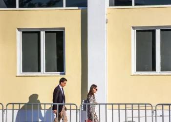 Δίκη Τέμπη: Αίτημα για να ελεγχθεί το κινητό του σταθμάρχη – Ξεκίνησε η κατάθεση Ψαρόπουλου