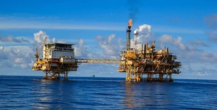 Το πετρέλαιο συνεχίζει την «αναρρίχηση» μετά την κορυφή των 100 δολαρίων – «Λάδι στη φωτιά» οι δηλώσεις Τραμπ