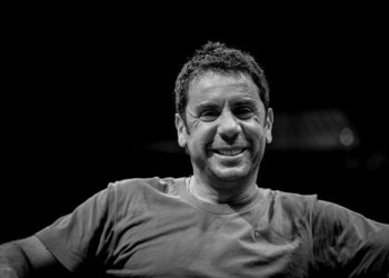Θρίλερ με τον θάνατο του Γιώργου Μαζωνάκη – Καταθέτει ο γιατρός της κλινικής στο Κολωνάκι
