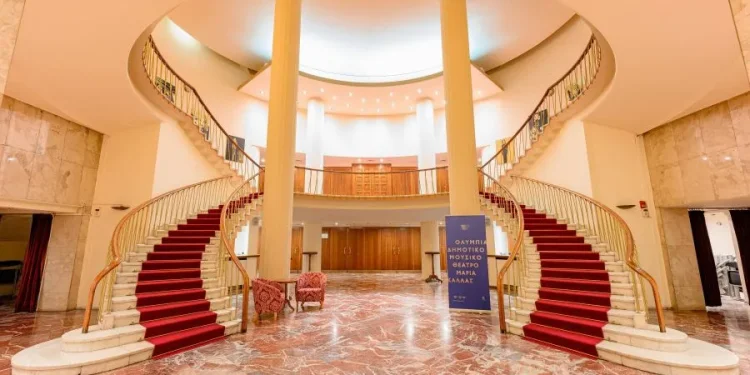 Ανατρεπτική η νέα σεζόν στο Ολύμπια, Δημοτικό Μουσικό Θέατρο «Μαρία Κάλλας» – Αθήνα 9,84